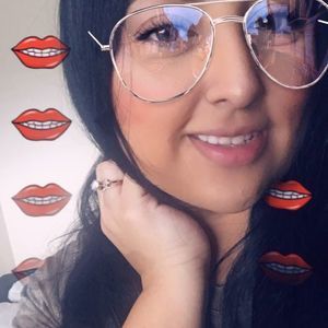 Meet your Posher, Ariana